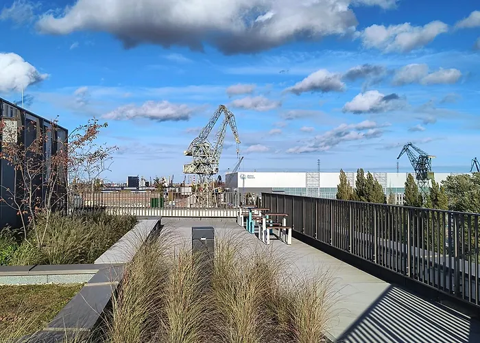 Rooftop Terrace, 24h Security, Centre And A View Of The Historic Shipyard