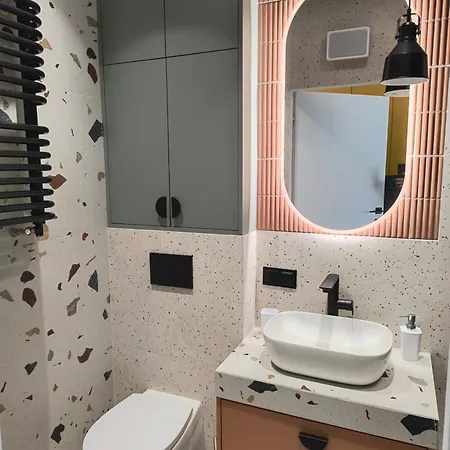 Rooftop Terrace, 24h Security, Centre And A View Of The Historic Shipyard