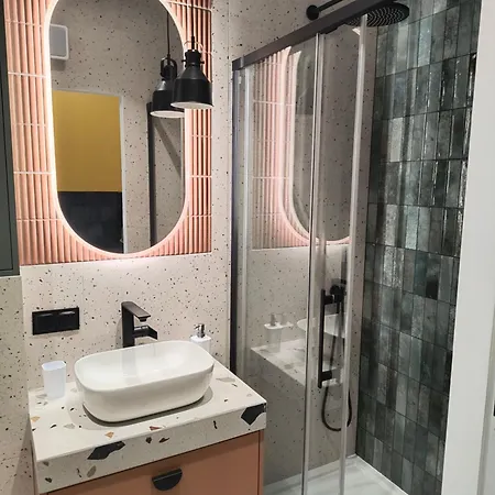 Appartement Rooftop Terrace, 24h Security, Centre And A View Of The Historic Shipyard