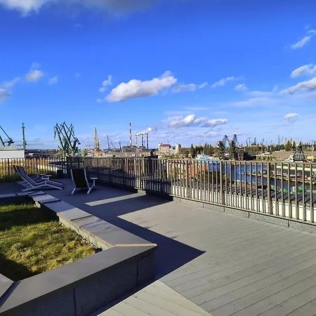 Rooftop Terrace, 24h Security, Centre And A View Of The Historic Shipyard *