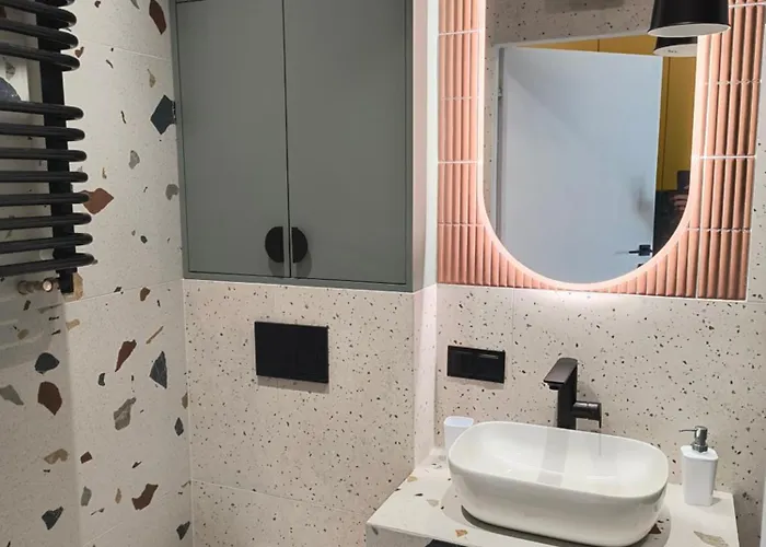 Rooftop Terrace, 24h Security, Centre And A View Of The Historic Shipyard